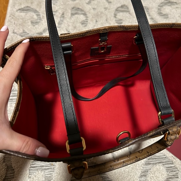 louis vuitton onthego MM - Picture 5 of 9